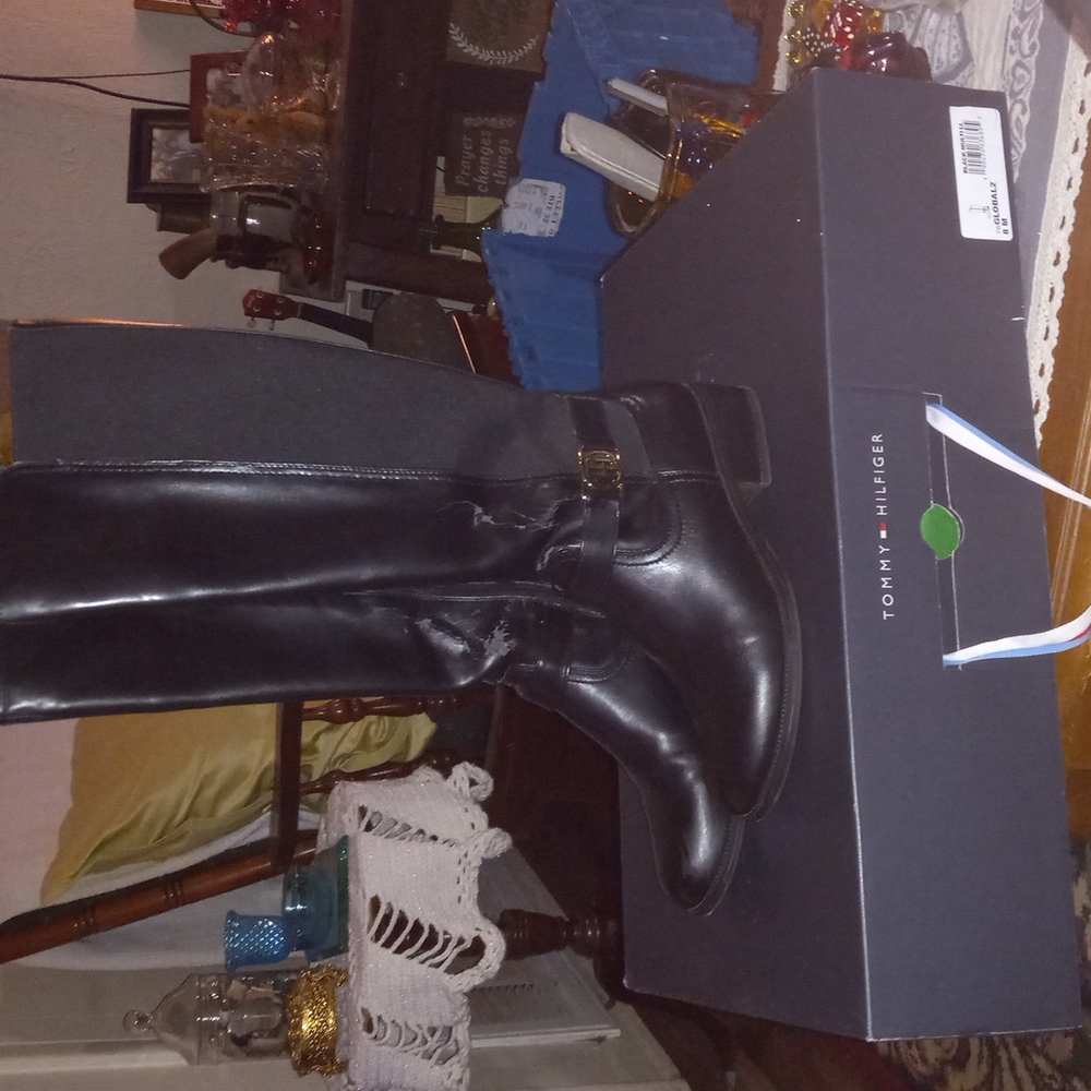 Tommy Hilfiger Boots, Size 8, Black